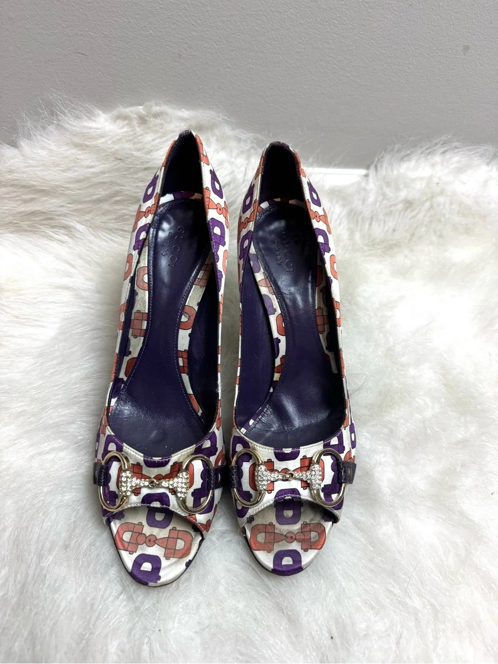 Gucci Vintage Satin Horsebit Crystal Open Toe Heels 8.5 - Picture 4 of 10